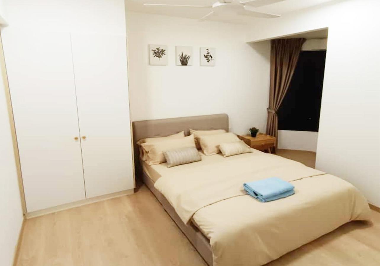 Mutiara Melaka Beach Resort - Islamic Compliance Only Tangga Batu Екстериор снимка